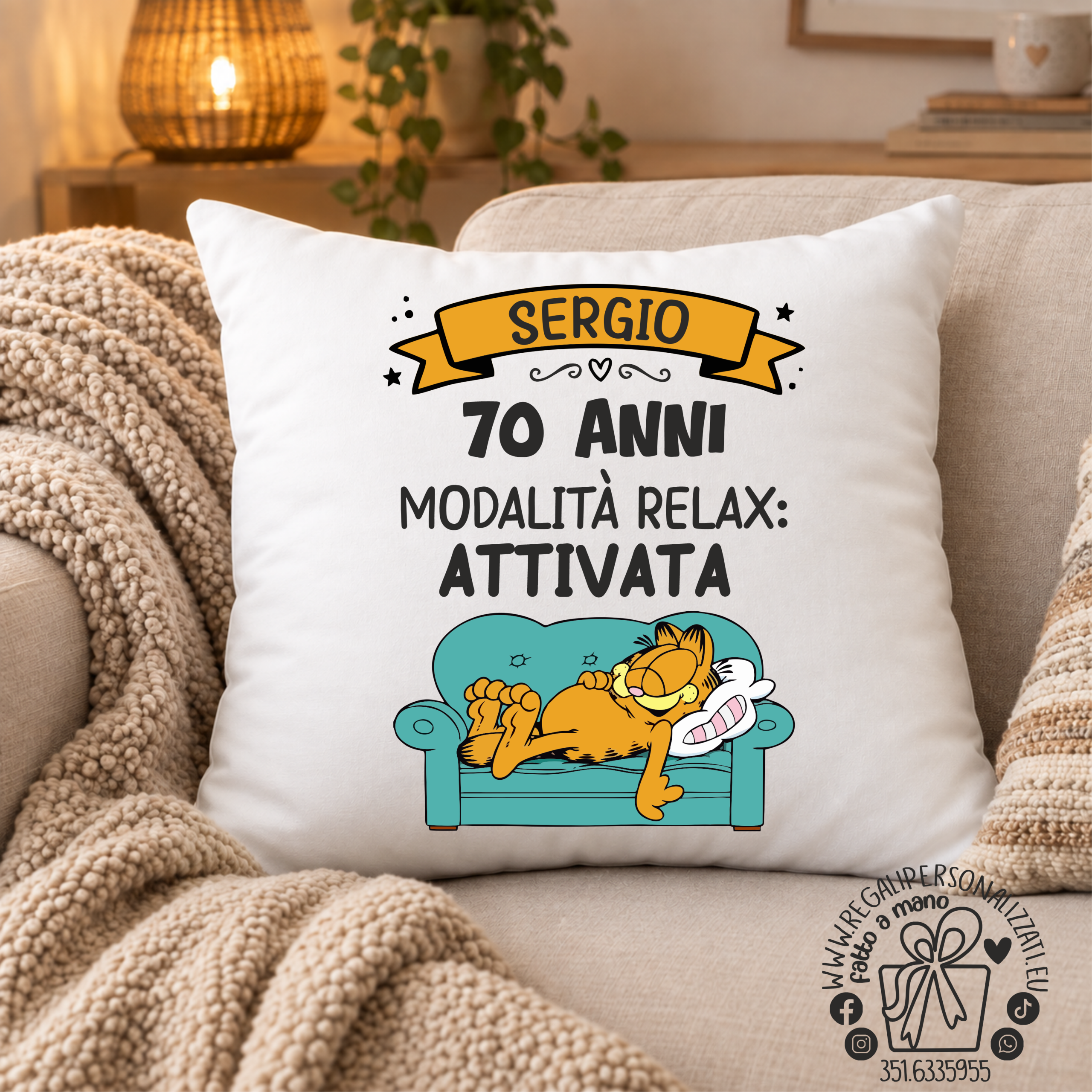 CUSCINO - Compleanno modalità relax attivata, Garfield